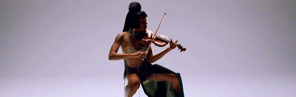 Sudan Archives plays truth to power in&nbsp;Glorious